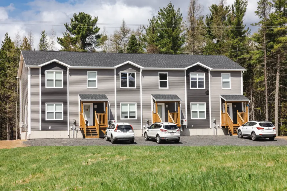 Kent-Homes-Multi-Unit-Townhome-Exterior-Completed-Project.png