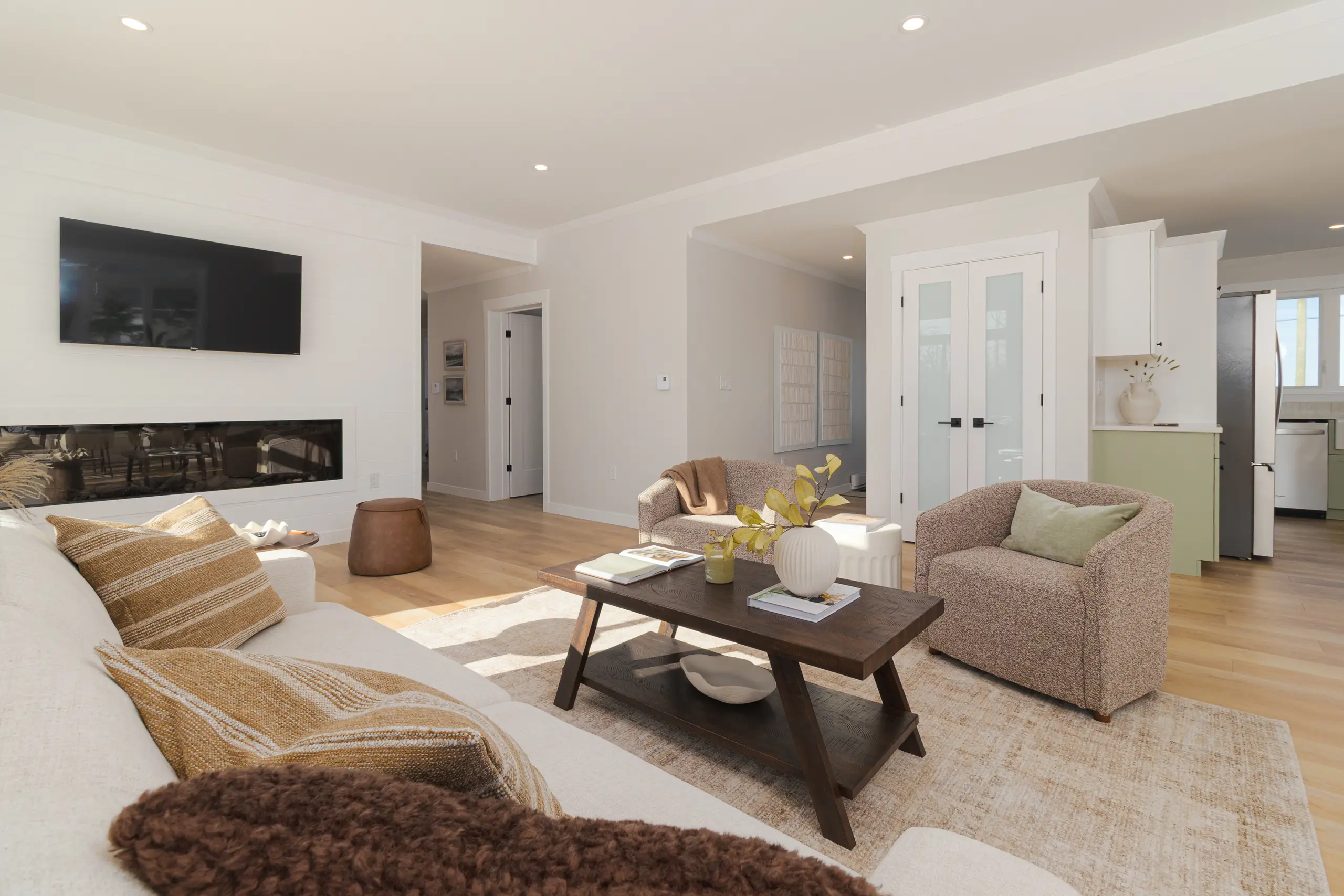 kent-homes-2026-spring-cottage-living-room.jpg