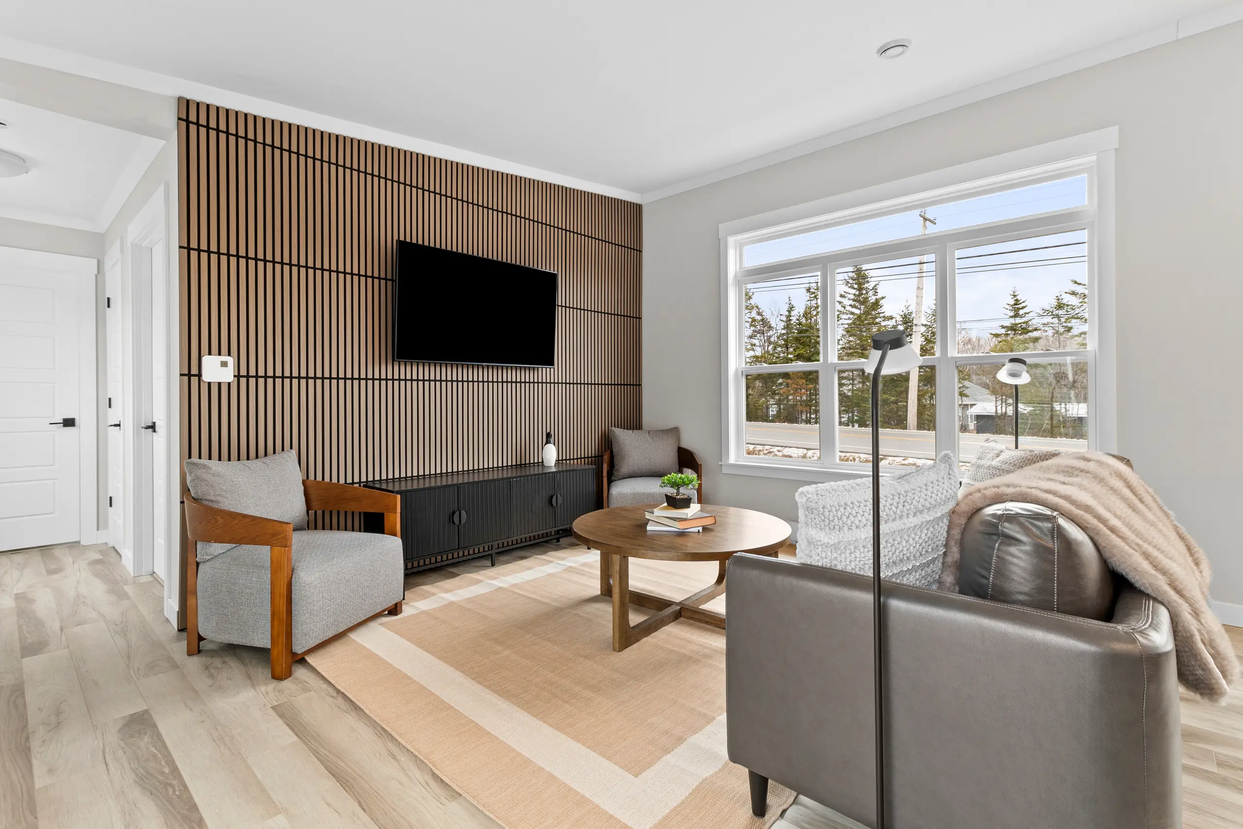 kent-homes-coastal-living-room-accent-wall.jpg